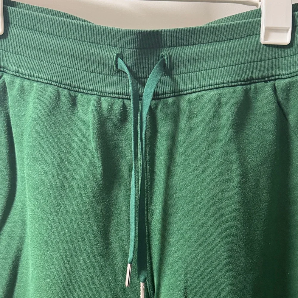 Green Lululemon Scuba Women’s Jogger Pants - Picture 2 of 7